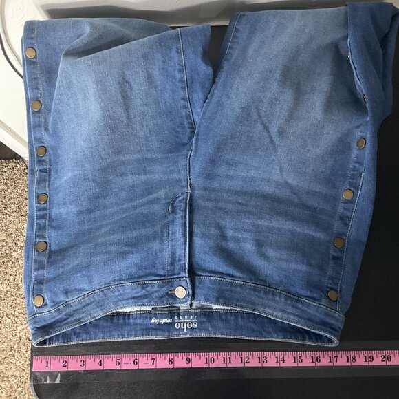 SOHO New York & Co Jeans Women Sz 14 Blue Wide Leg Snap Button Sides Boho Hippie - Picture 5 of 11